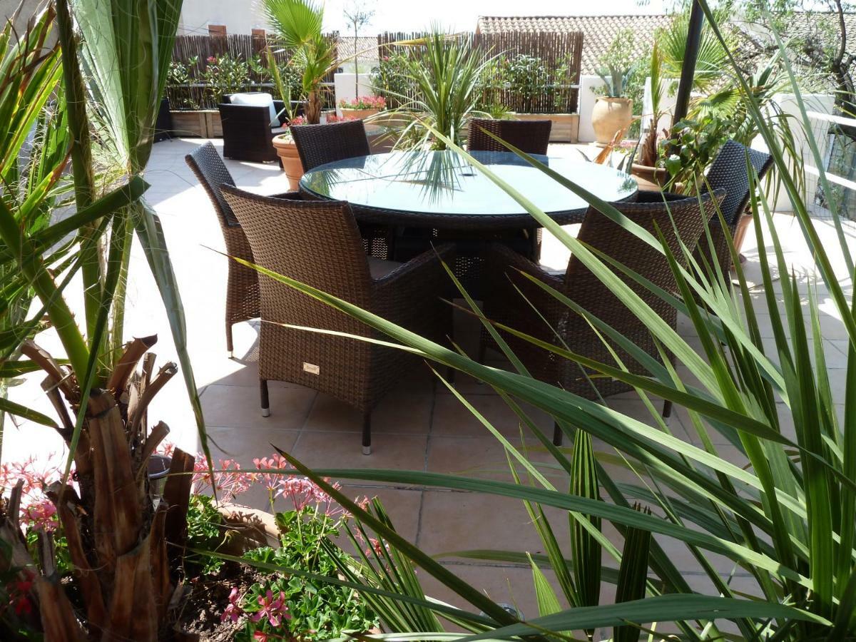 Maison Butterfly Bed and Breakfast Puissalicon Εξωτερικό φωτογραφία